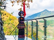 Tourists flock to Moc Chau ahead of Tet